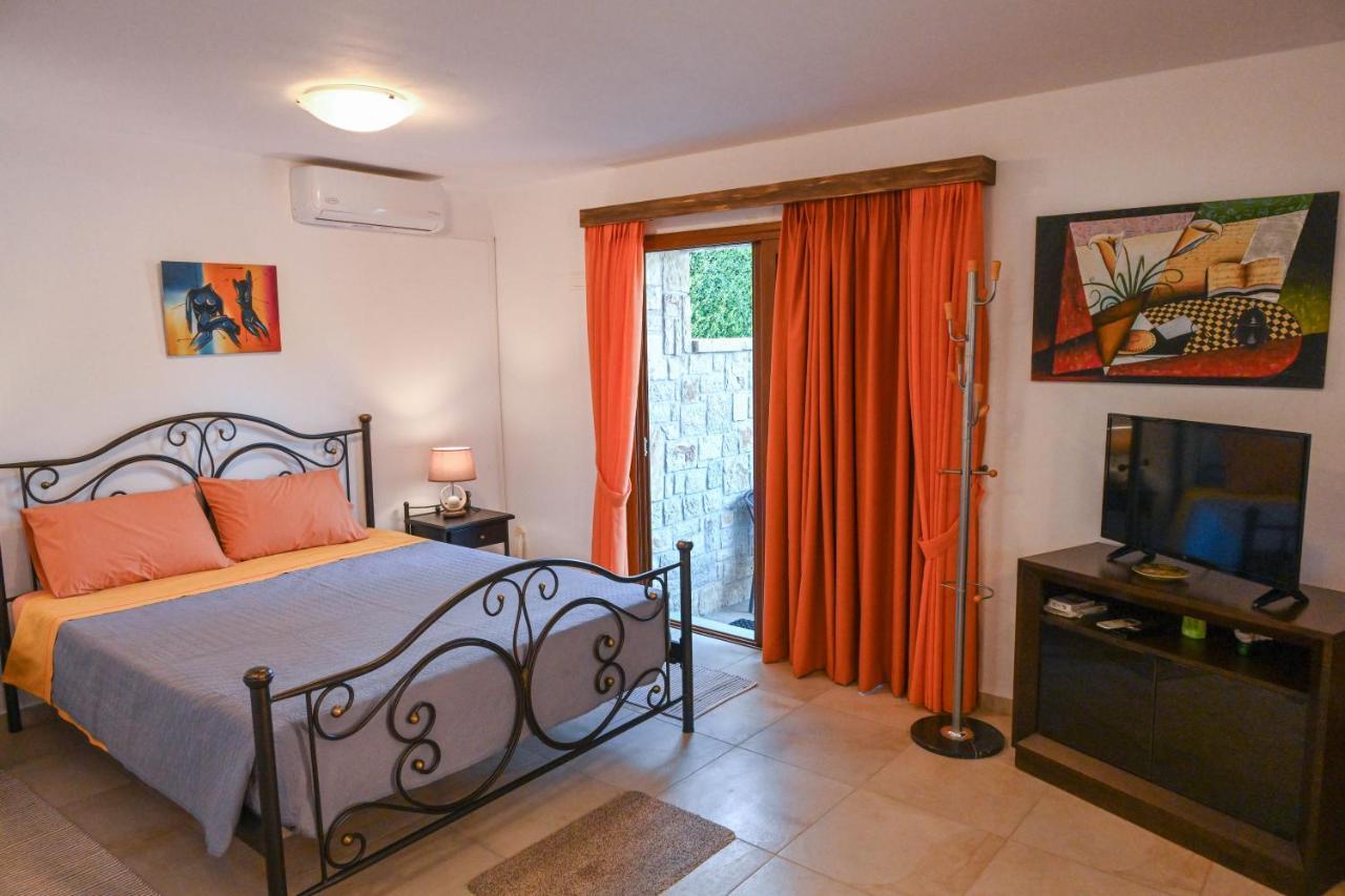 Αριων Village & Suites Нафплион Екстериор снимка